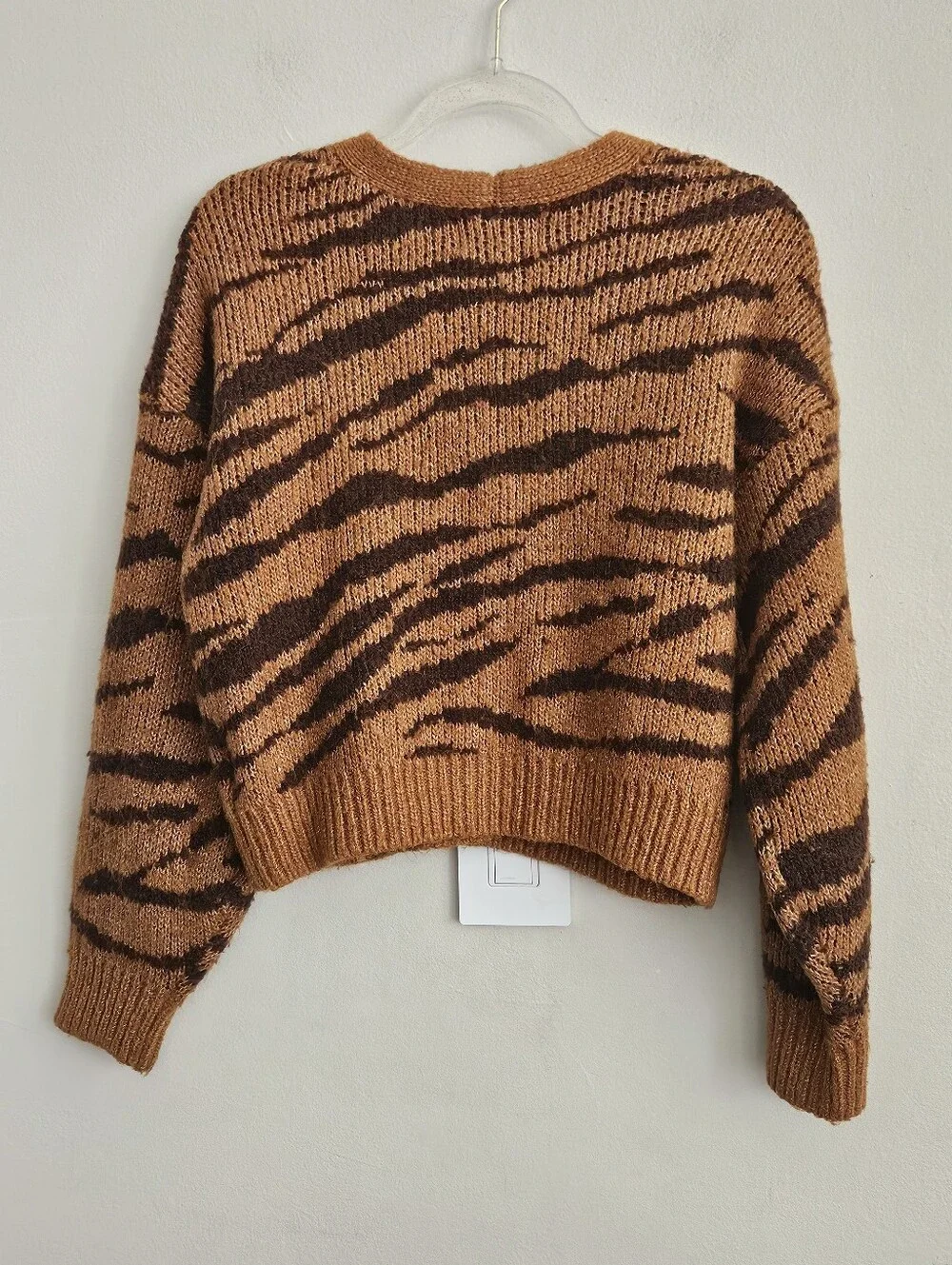 Old Navy Girls Animal Print Cardigan Knit Brown Sweater Size L 10-12